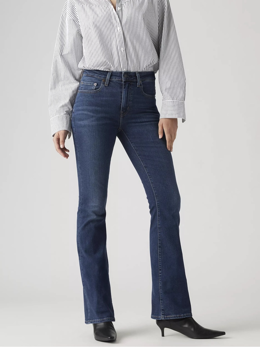 Levi’s | Women’s Dark Blue Denim Premium 725 High Rise Bootcut Jeans Size 29